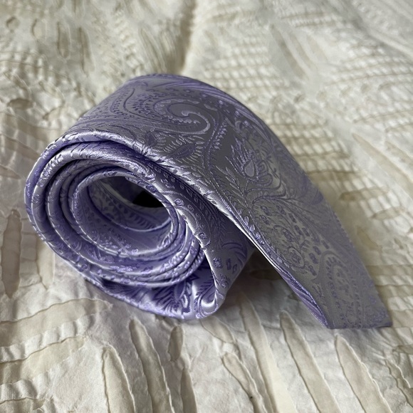 Other - Elegant Lavender Purple Paisley Tie